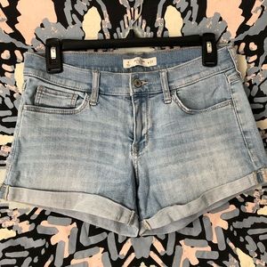 Abercrombie and Fitch Jean shorts (size 4, W 27)